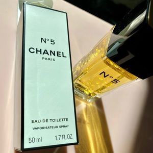 Chanel No. 5 Eau de Toilette 1.7 oz.